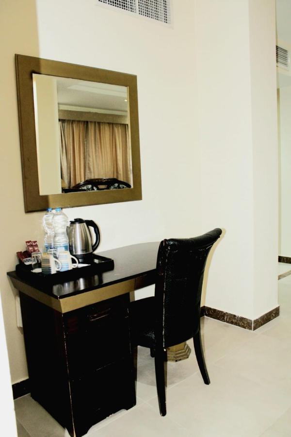 ทัวริสต์ โฮเต็ล Hotel โดฮา ภายนอก รูปภาพ