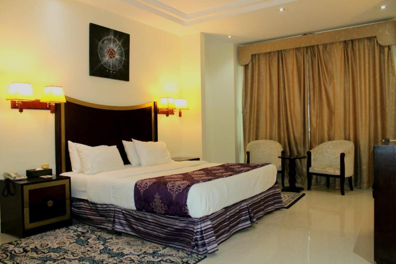 ทัวริสต์ โฮเต็ล Hotel โดฮา ภายนอก รูปภาพ