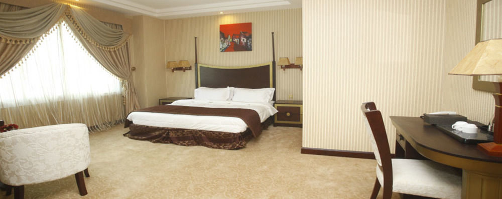 ทัวริสต์ โฮเต็ล Hotel โดฮา ภายนอก รูปภาพ