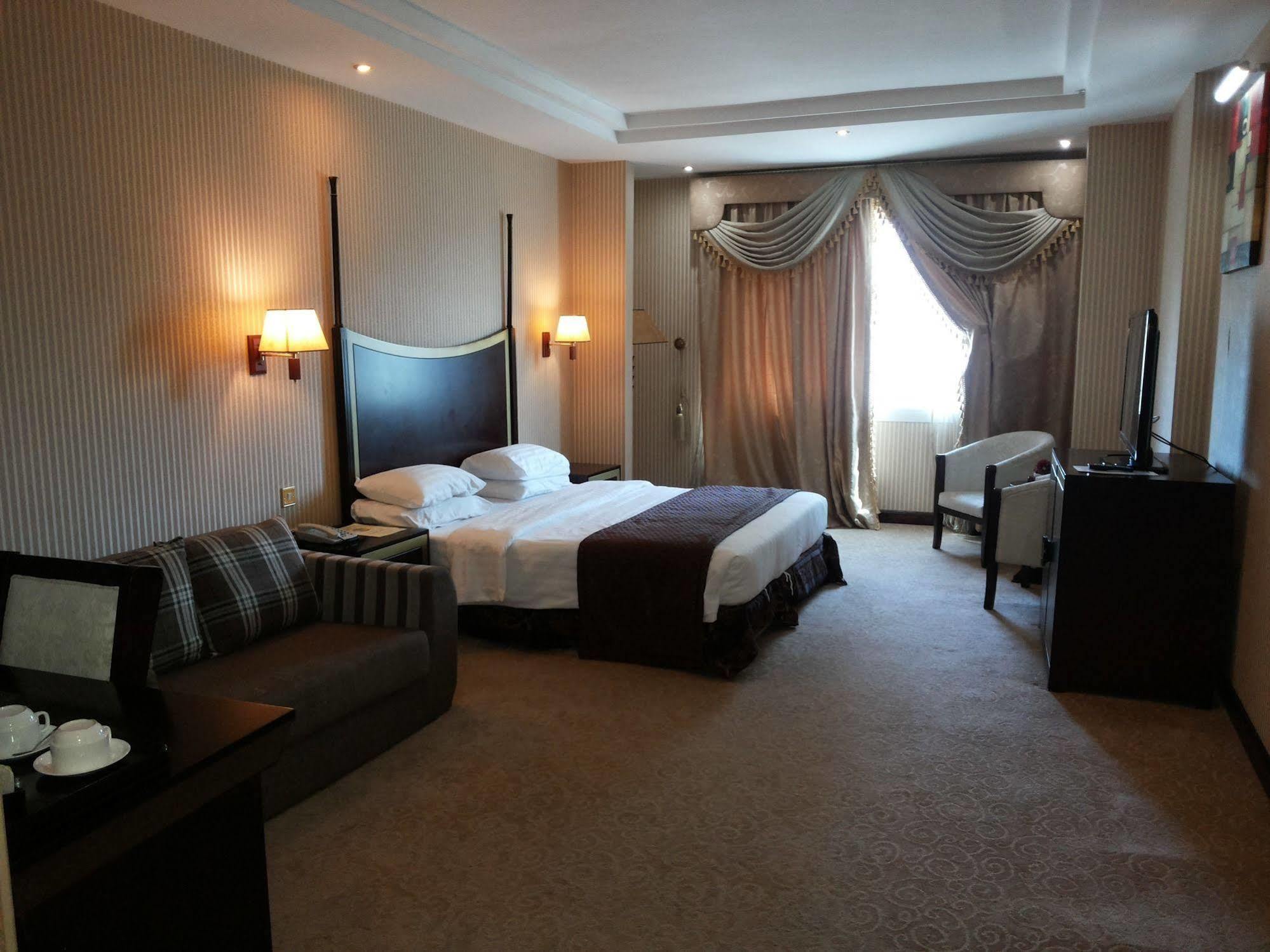 ทัวริสต์ โฮเต็ล Hotel โดฮา ภายนอก รูปภาพ